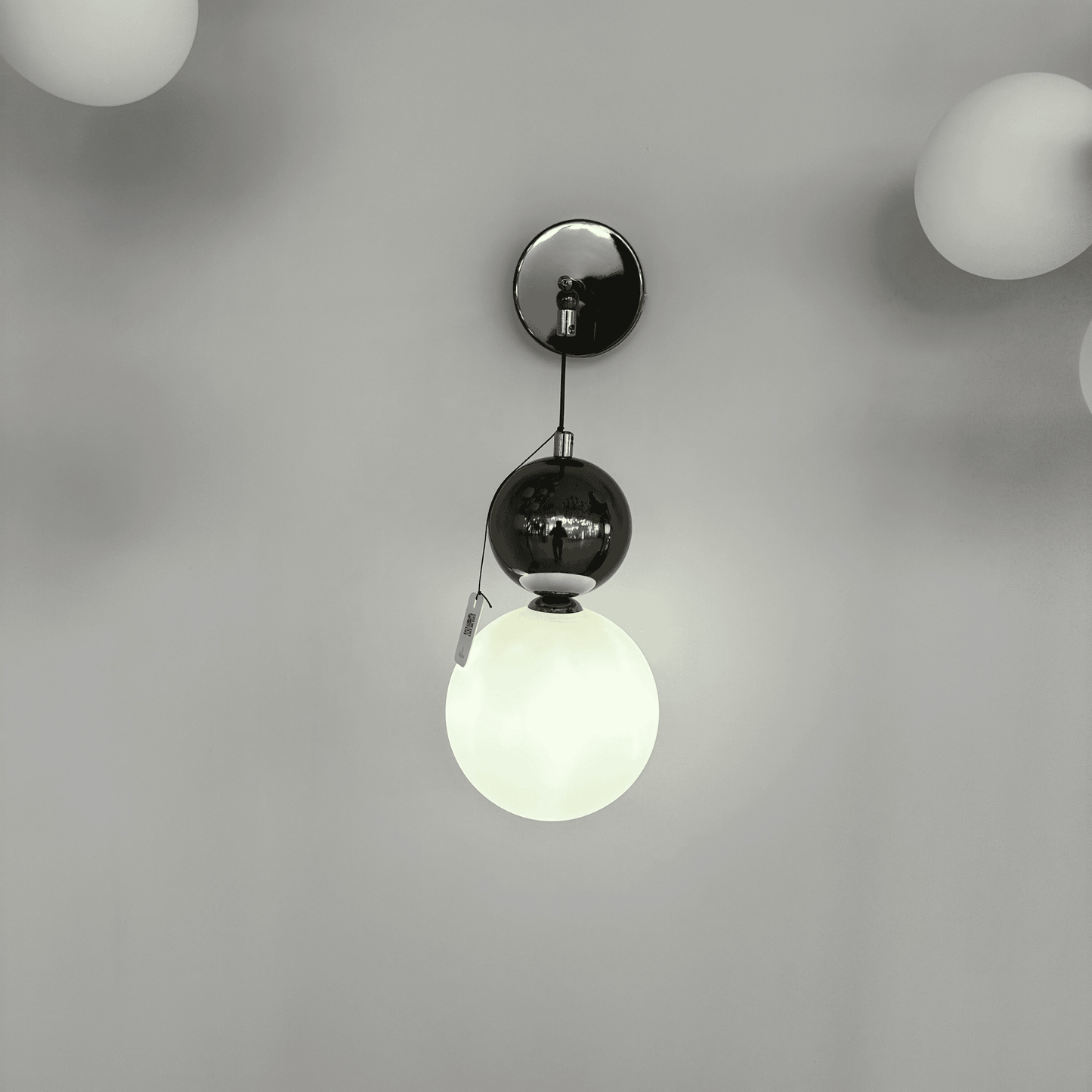 Milk & Opal Glass Wall Sconce – Modern Decorative Light for Bedroom, Hallway, Vanity