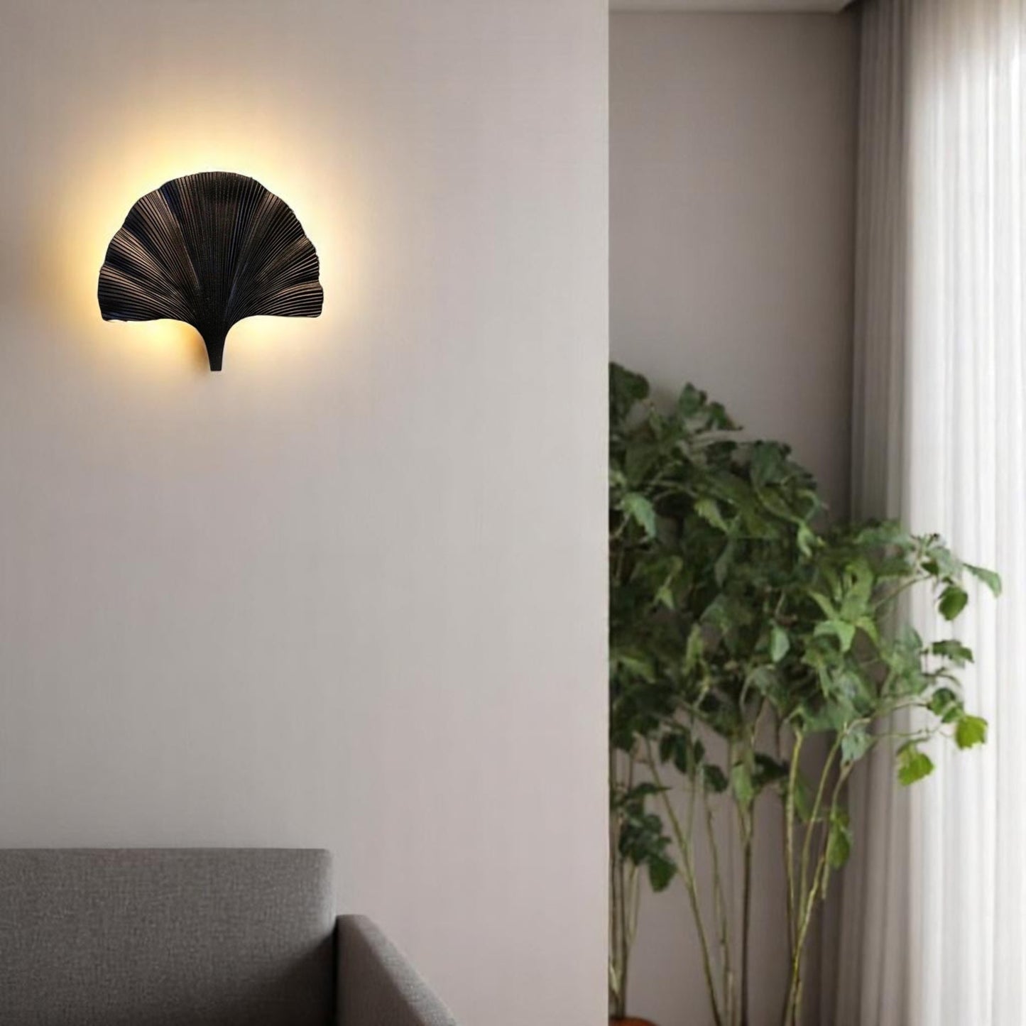 Black Ginkgo Leaf Wall Sconce – Nature-Inspired Sculptural Light Fixture for Japandi, Minimalist & Modern Interiors