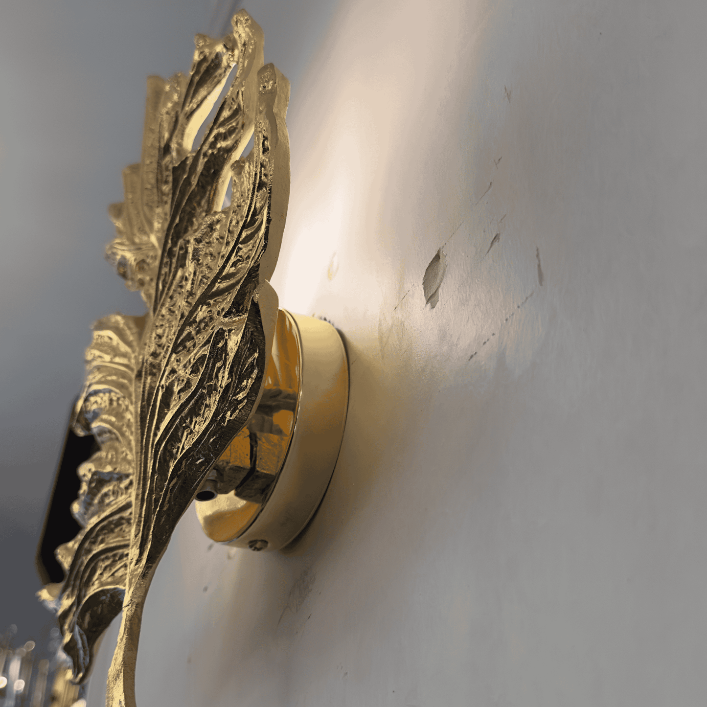 Gold Leaf Wall Sconce – Elegant Nature-Inspired Brass Light Fixture for Hallway, Bedroom, Powder Room | Handmade Accent Lighting