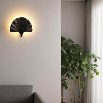 Black Ginkgo Leaf Wall Sconce – Nature-Inspired Sculptural Light Fixture for Japandi, Minimalist & Modern Interiors